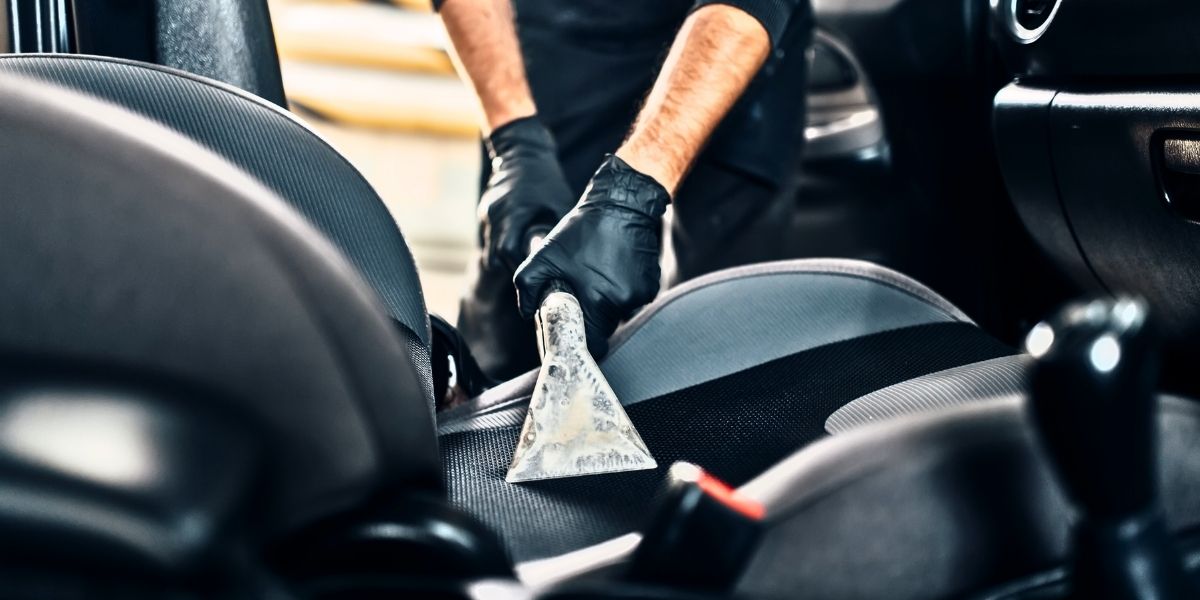 10 Essential Car Cleaning Tools - Your AAA Network